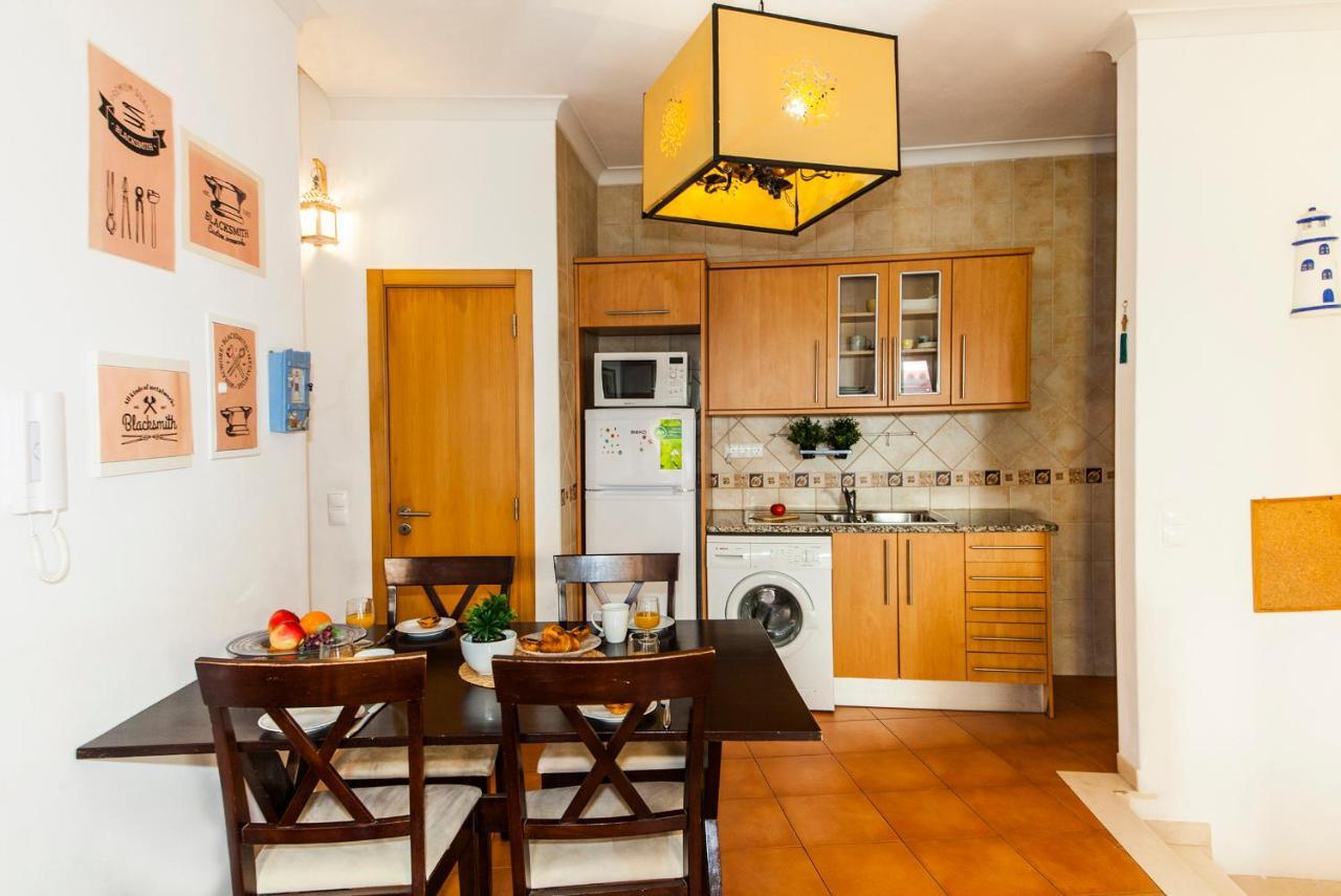 A09 - Super Central Duplex Apartment 라고스 외부 사진